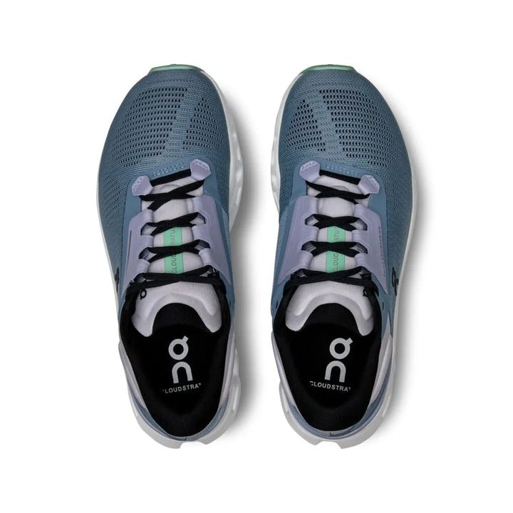 Women's On Cloudstratus 3