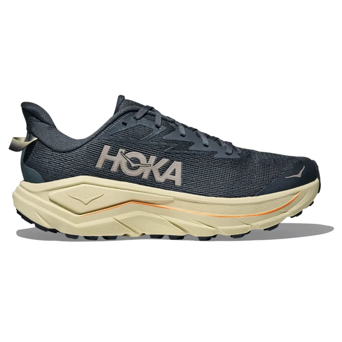 Hoka Challenger 8