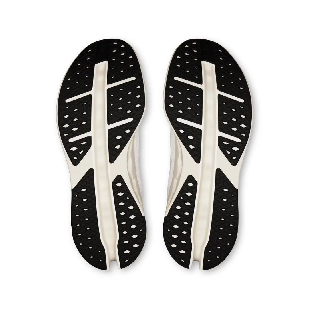 On Men’s Cloudsurfer Max