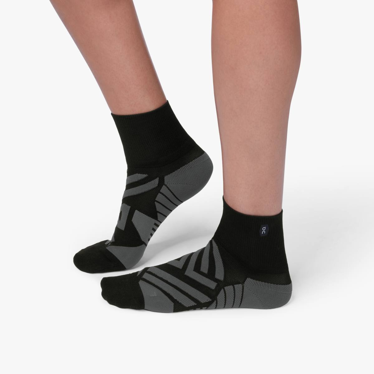 Women's On Mid Socks